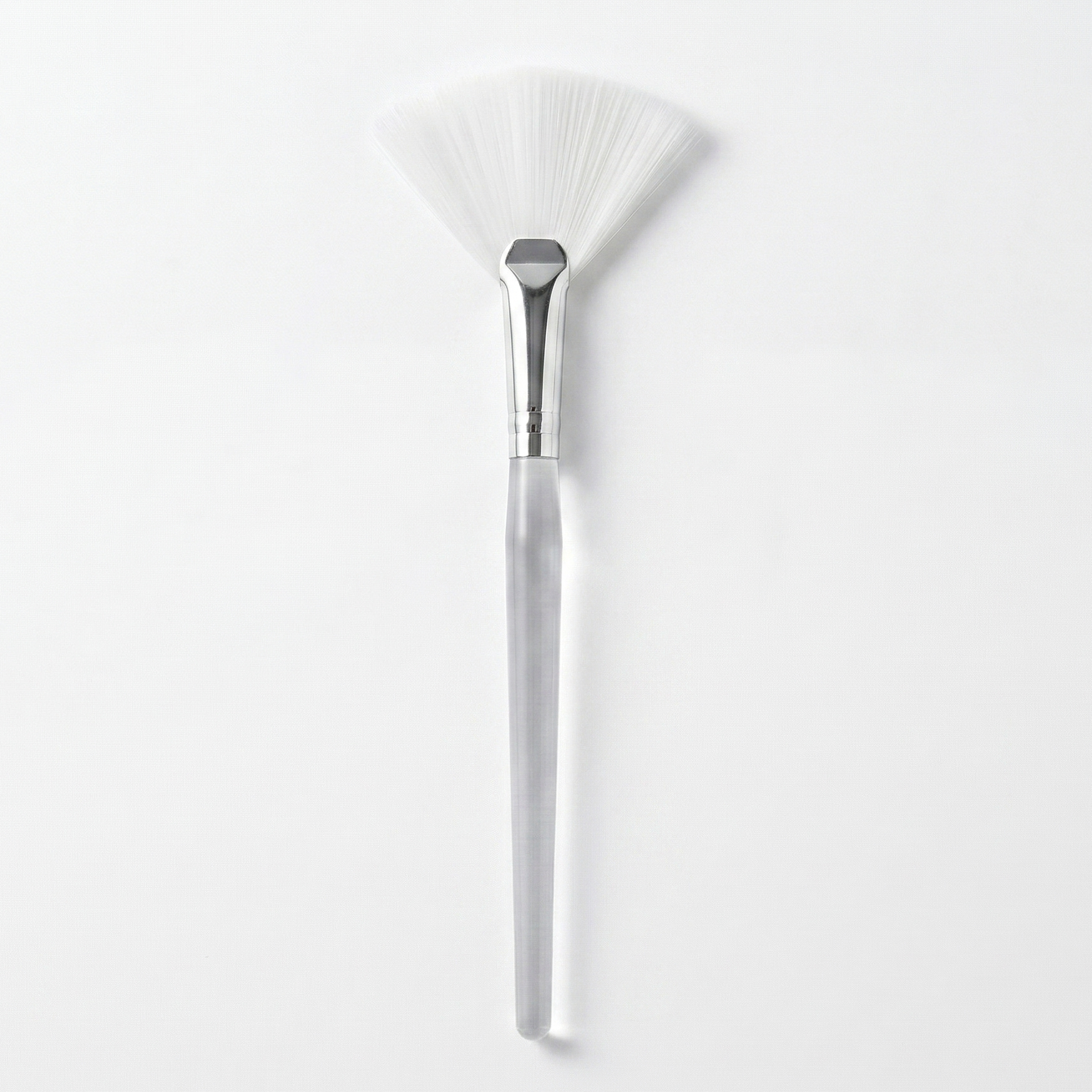 Brocha blanca cosmetológica